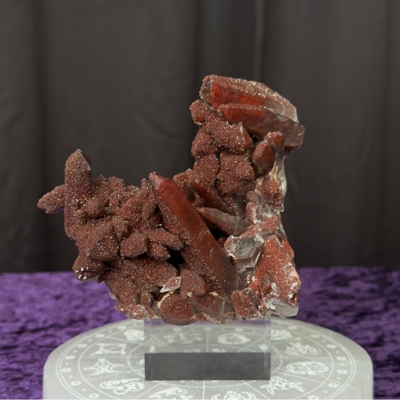 Red Quartz Cluster 🍓🫧🍓 RQC1 - Picture 3 of 6